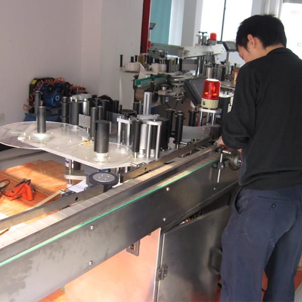 Stroj za avtomatsko označevanje Siemens PLC z ločevalnikom za steklenice za vodo