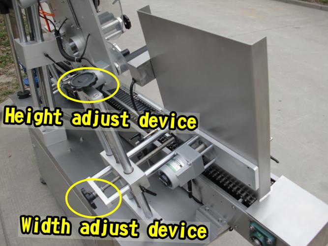 Popolnoma avtomatski stroj za nanašanje nalepk za steklenice s CE certifikatom