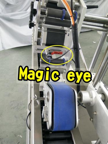 Visokohitrostni Delta servo etiketirni stroj za označevanje viale voznika za majhne okrogle steklenice