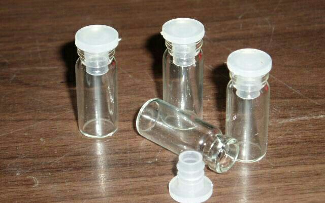 Avtomatski avtomatski samolepilni stroj za etiketiranje vial z okroglimi steklenicami 20-90