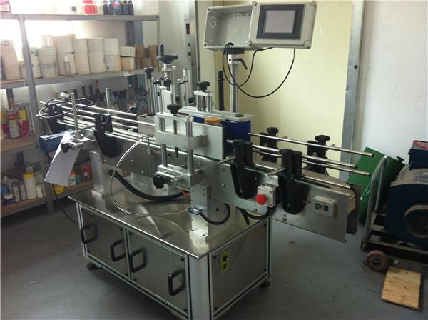 Nalepka za nalepke nalepk 45 m / min za steklenice za vodo kvadratnih / okroglih / ravnih vodnikov