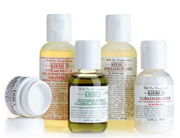 Stroj za etiketiranje majhnih okroglih steklenic za farmacevtsko industrijo