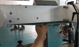 gornji stiskalni mehanizem zgornje steklenice avtomatski stroj za označevanje steklenic s certifikatom CE