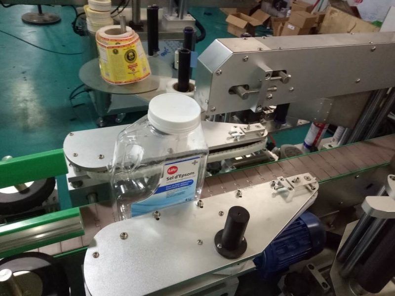 Kitajska Dobavitelj stroj za etiketiranje nalepk za steklenice s dvema stranicama omare SUS304 z izdelki za osebno nego