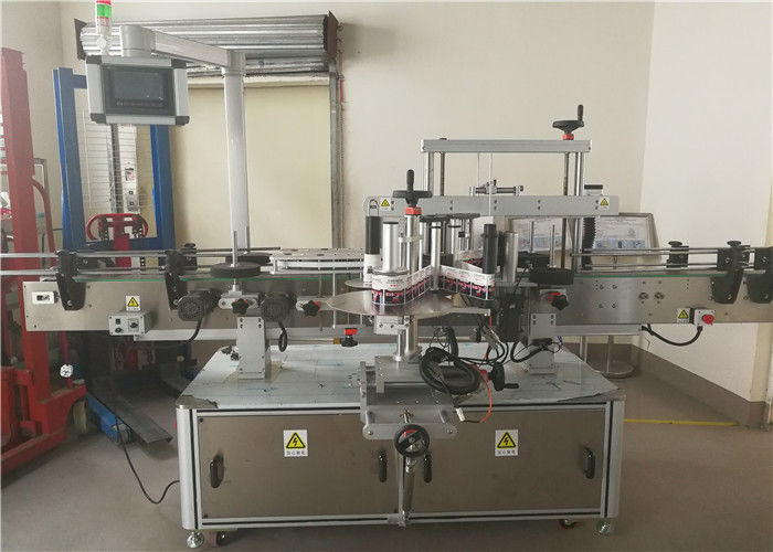 Kitajska Stroj za etiketiranje dvostranskih nalepk na sprednji in zadnji strani za ovalno steklenico dobavitelj