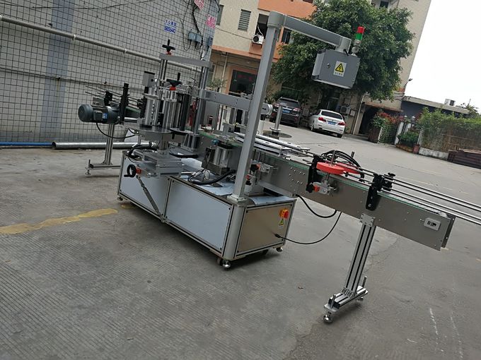 Stroj za etiketiranje samolepilnih nalepk z visoko hitrostjo 200BS / min